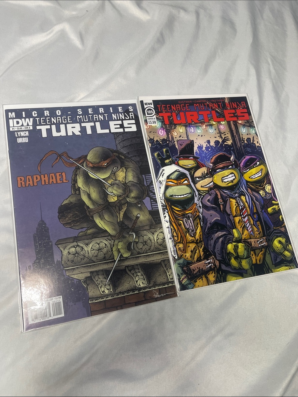 Teenage Mutant Ninja Turtles Raphael & Team Comic Book Set - Green Covers